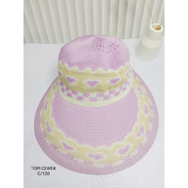 Topi wanita golf rajut