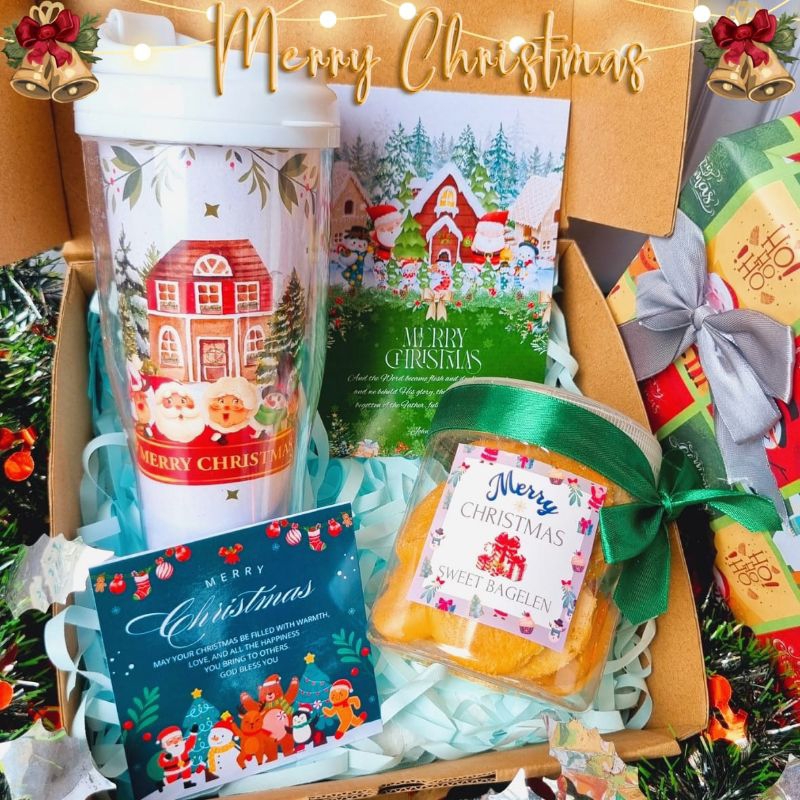 

Hampers Kue Kering Natal Christmas Cookies / Kado Natal Chrismtas / Tumbler Natal Custom ( SNOWY )