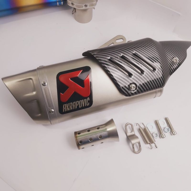 Silencer knalpot import taiwan Akrapovic R1 M1 evo tintan bisa untuk semua jenis motor anda suara ma