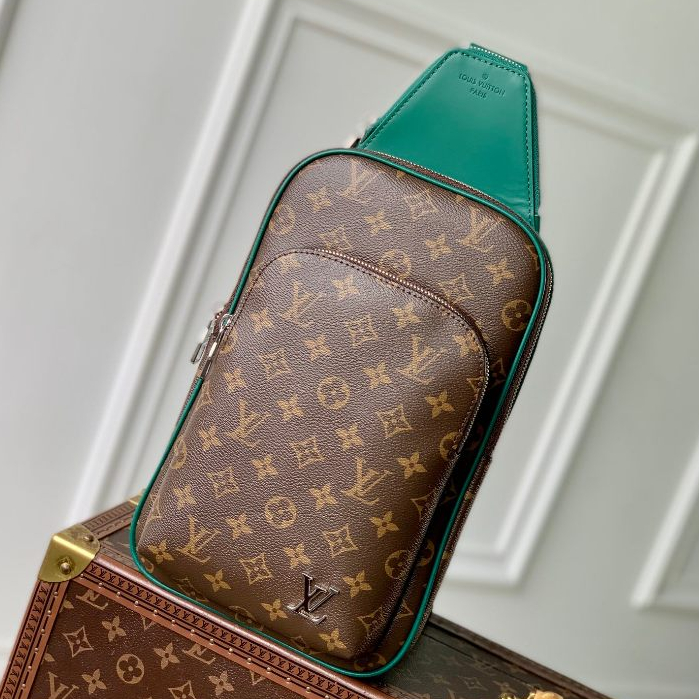Louis Vuitton Avenue Shoulder Bag