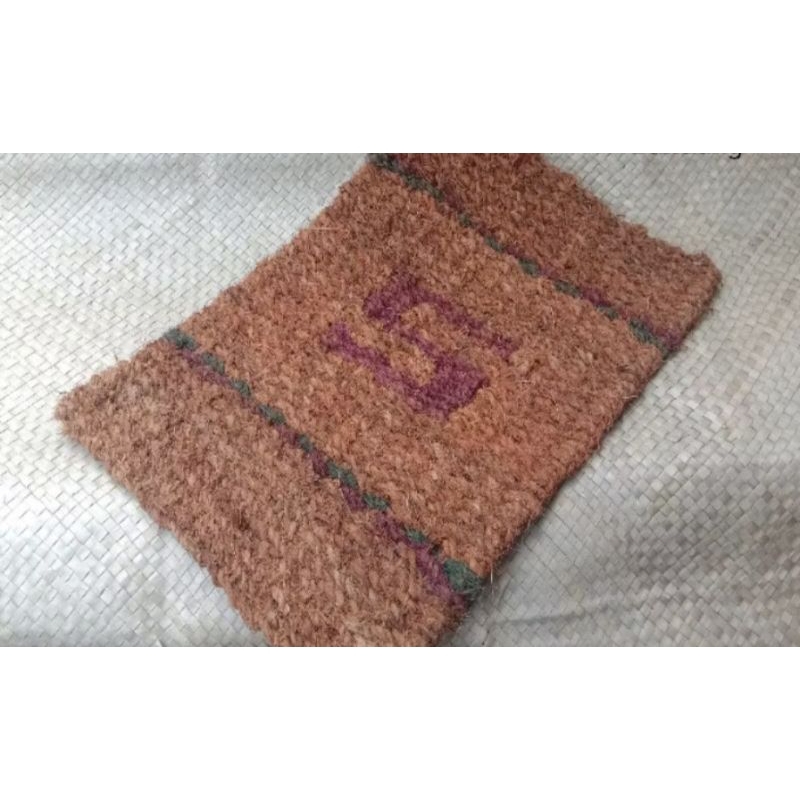 Keset Kaki Anyaman Sabut Kelapa Ukuran Sedang