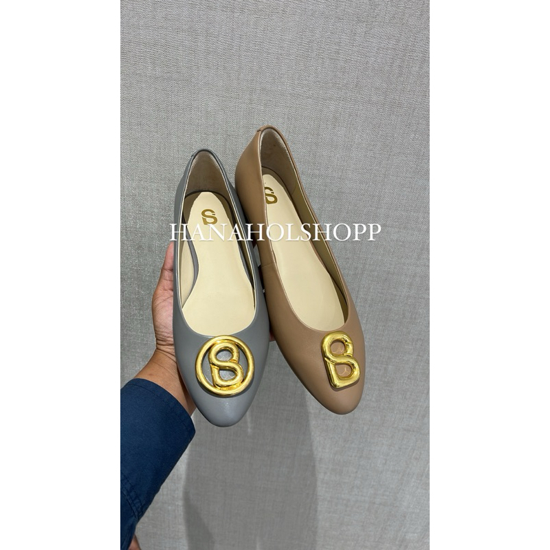 ELAN SHOES || BUTTONSCARVES