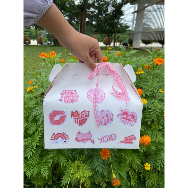 

Gift Box Hampers