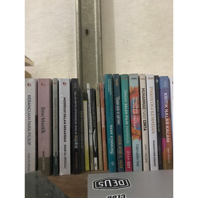 

paket buku preloved
