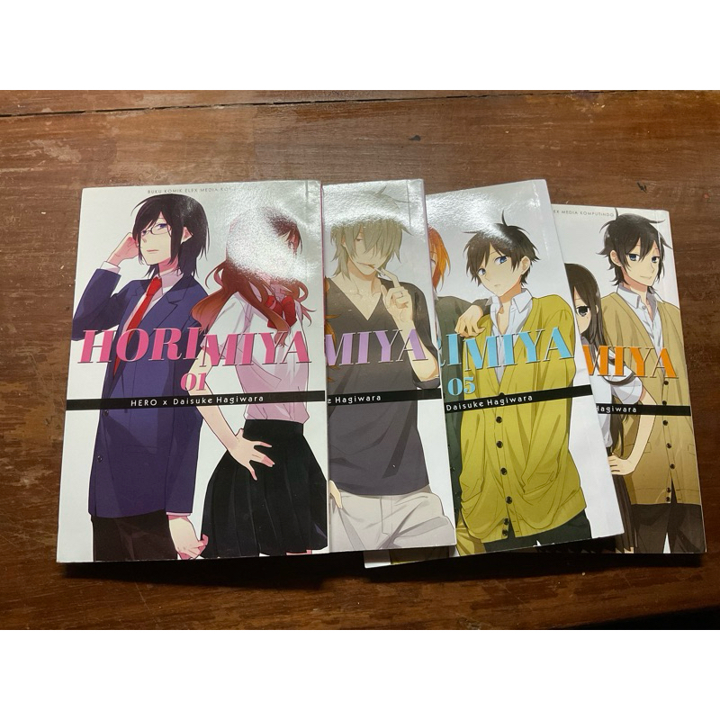 PRELOVED MANGA HORIMIYA