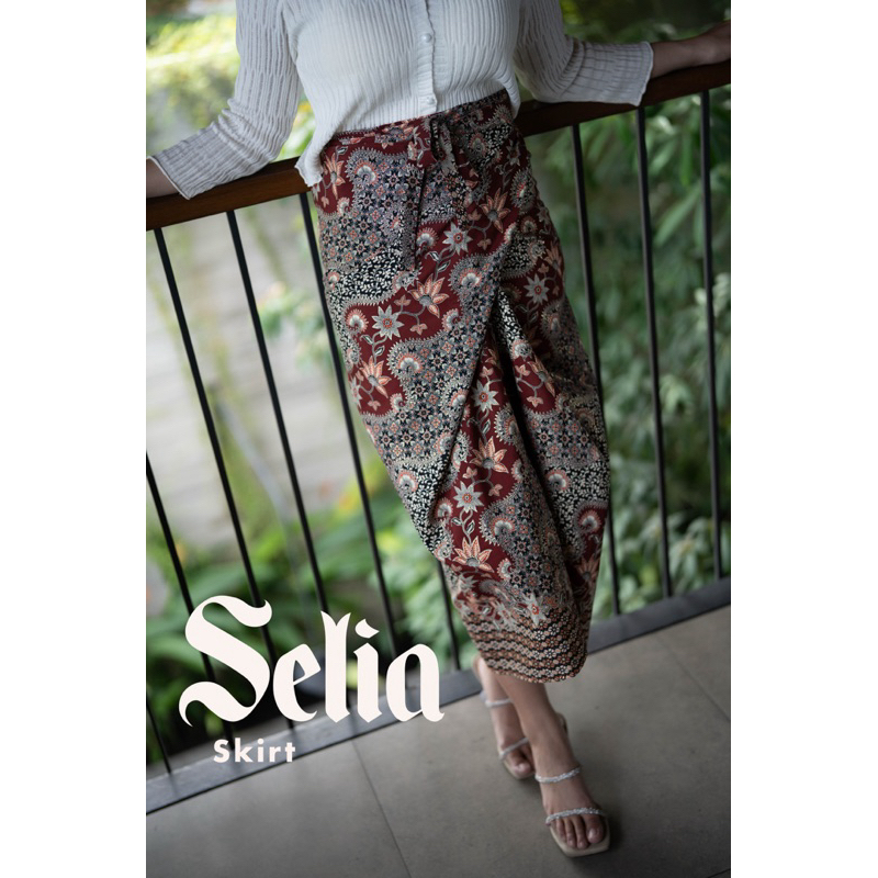 SELIA - Rok Lilit Instant / Bawahan Kain Batik Casual / Graduation Merah Maroon