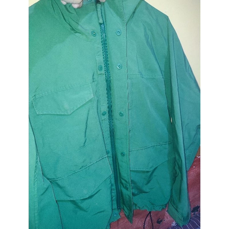 jaket uniqlo parka utility second bekas size s fit m