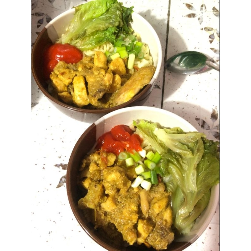 

Mie Ayam Nyemek Enak