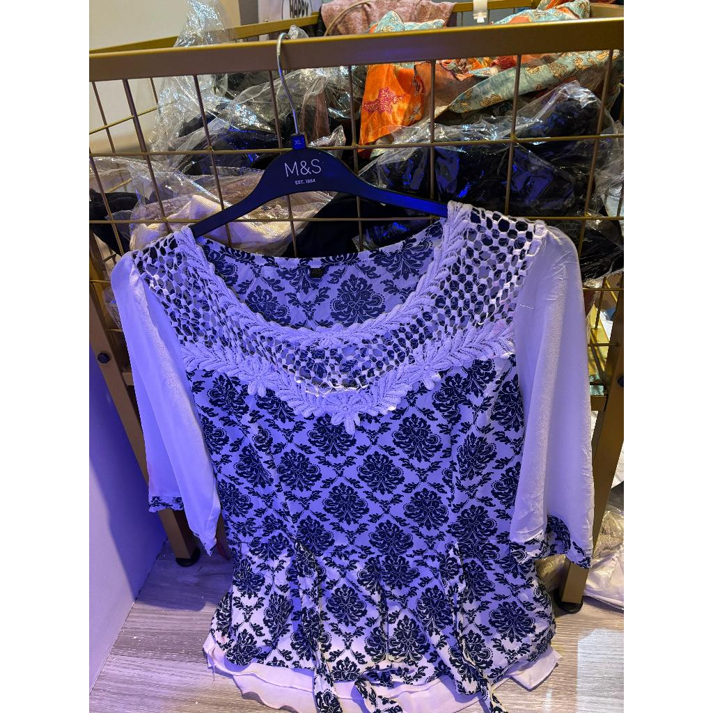 blouse bunga cantik brukat