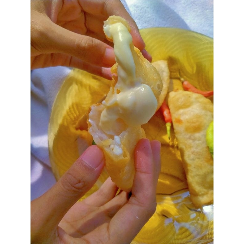 

CIRENG AYAM DAN KEJU (MINI) ISI 10