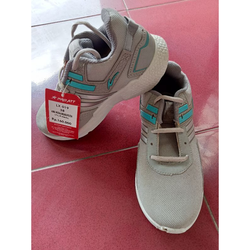 Sepatu SNEAKERS PRO ATT LX019 warna mix abu muda hijau putih
