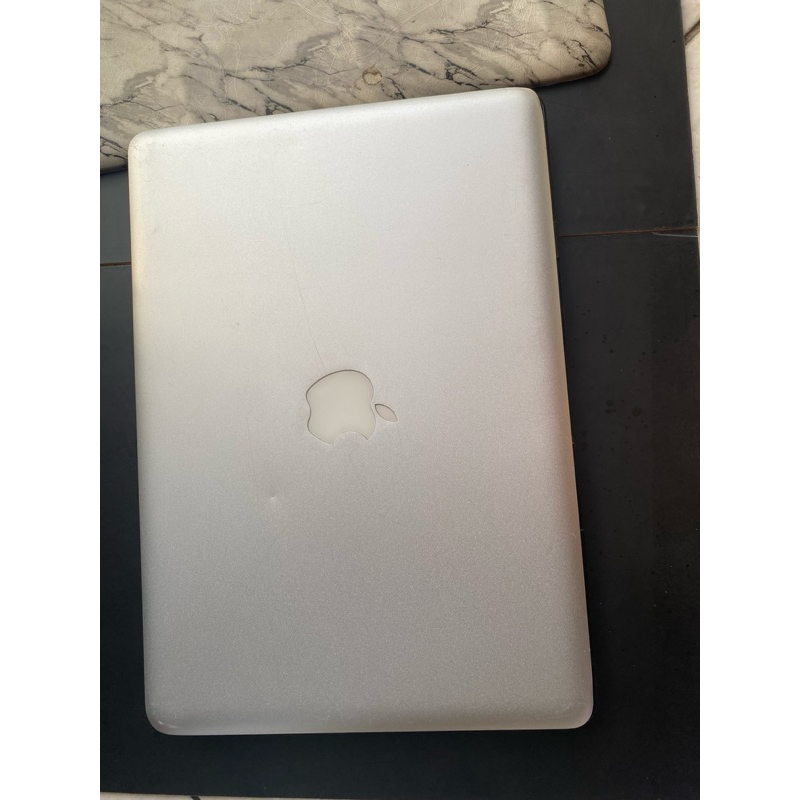 Apple Laptop