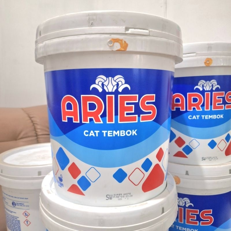 Aries Cat Tembok 20kg