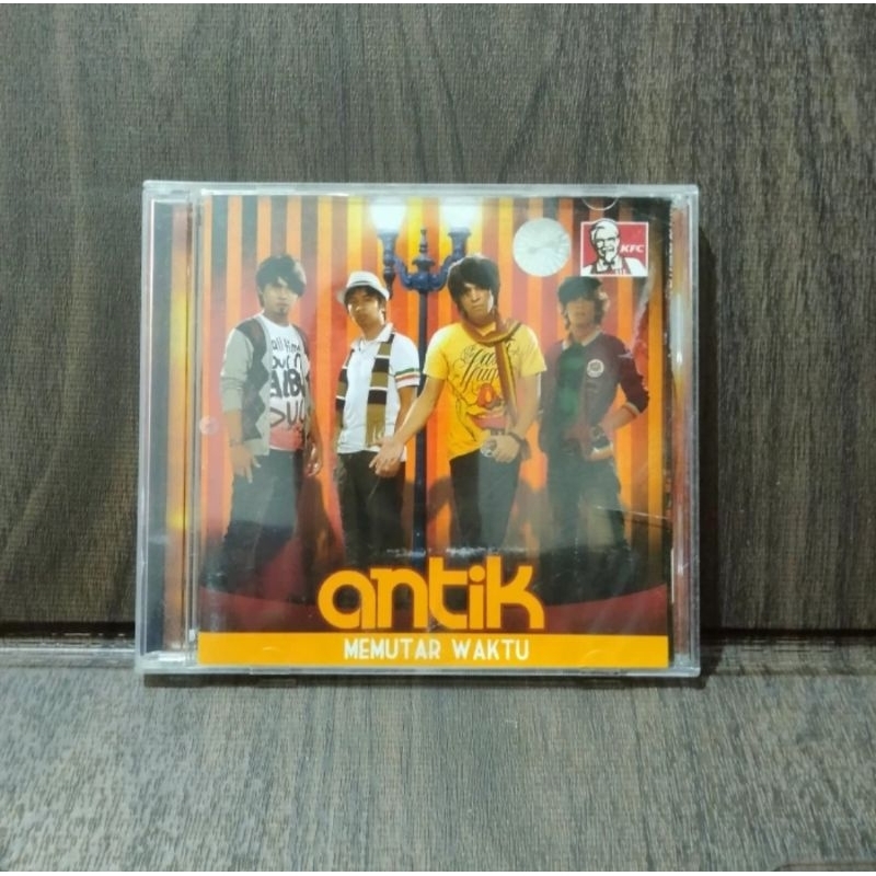 CD 1762 ANTIK MEMUTAR WAKTU