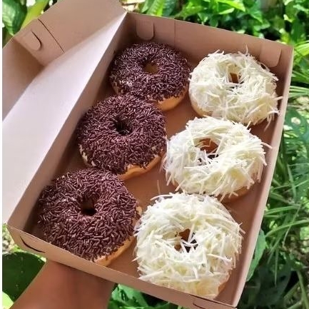 

donat klasik empuk topping gula/meises/keju/almond/peanuts