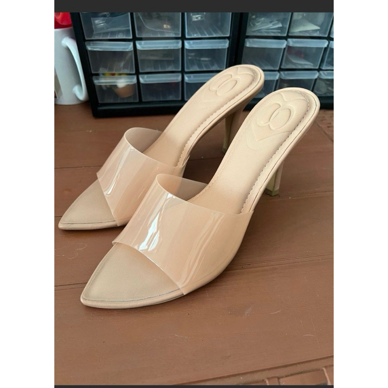 Sepatu Hak Tinggi Wanita Transparan