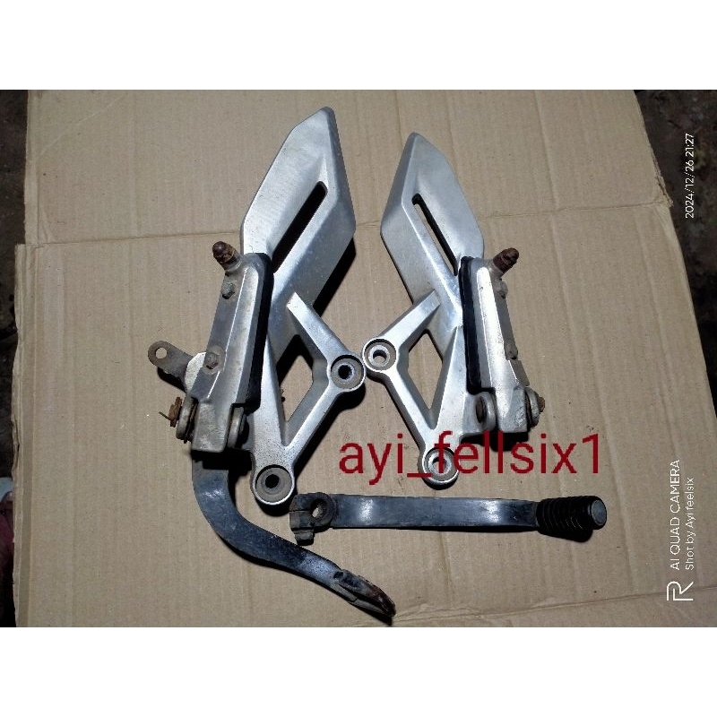FootStep foot step depan Honda CB150 R new original