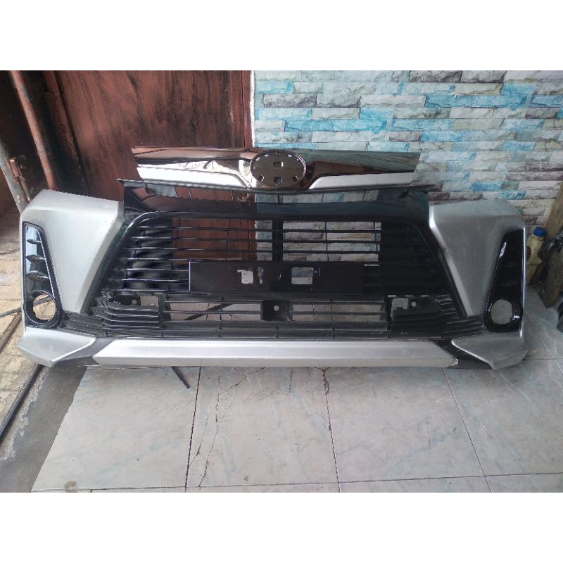 Bemper Depan Toyota Avanza Veloz 2020,2021 komplit Original