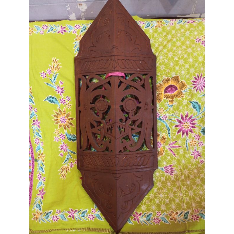 PERISAI KAYU ULIN DAYAK -TALAWANG ULIN DAYAK - TAMENG UKIR KHAS DAYAK