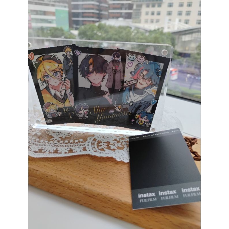 Nijisanji Polaroid ( Shu Yamino, Yu Q Wilson, Kaisei )