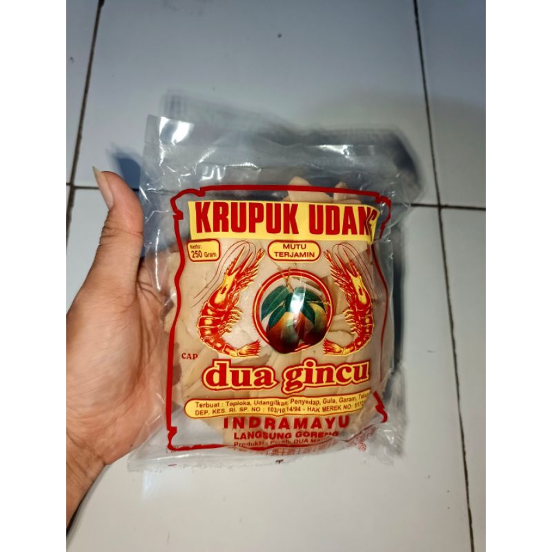 

Kerupuk Udang Asli Siap Goreng DUA GINCU Kemasan 250 Gram