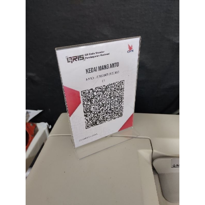 

Akrilik QRIS ukuran A6 (LANGSUNG JADI)