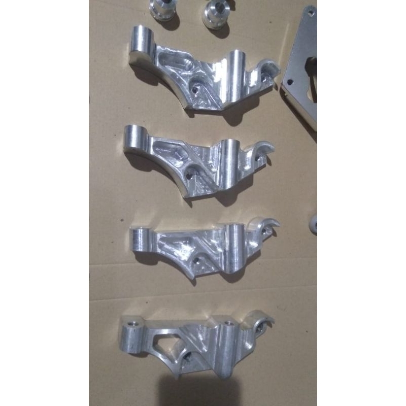 Braket Kaliper 4 Piston