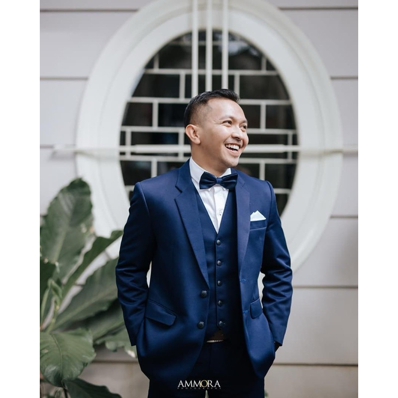 Setelan jas blazer pria biru polos slim fit