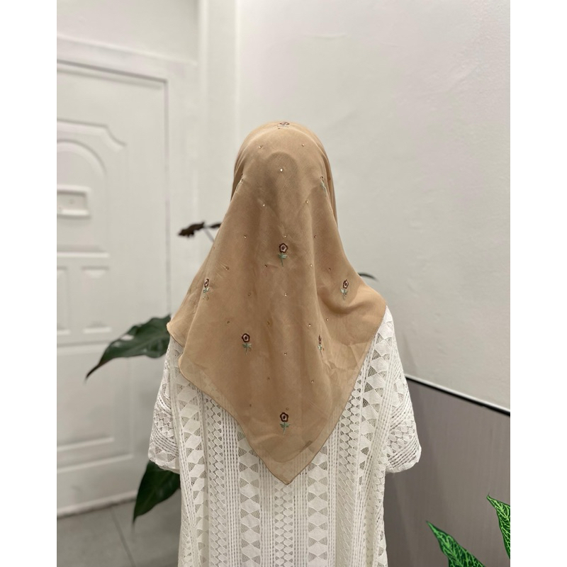 Kerudung Hijab Segiempat Bordir Bunga Payet Tabur Mewah Bisa Seragam||Segiempat Bordir Terbaru||Bisa
