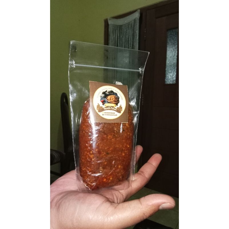 

Sambel pecel Mak'e khas Kediri, bumbu pecel sambal kacang asli tanpa bahan pengawet di olah secara tradisional dan khas kediri