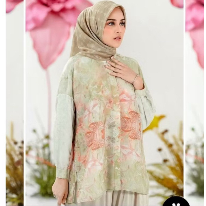 Preloved Valvia Top Buttonscarves