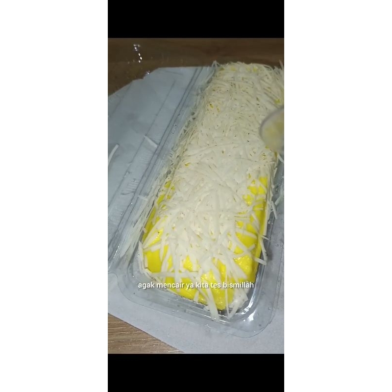 

PANCAKE DURIAN ROLL PREMIUM