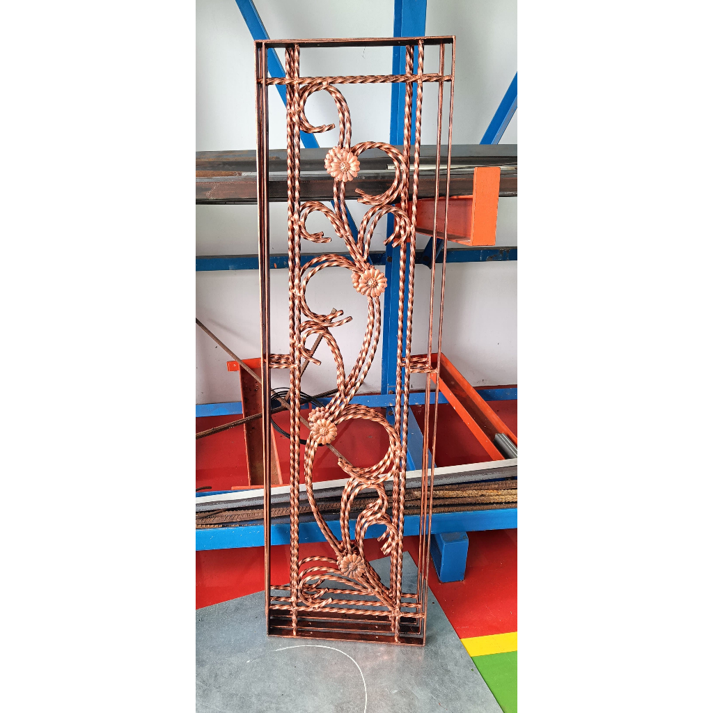 Tralis Besi Minimalis untuk Jendela Rumah | Kokoh & Elegan