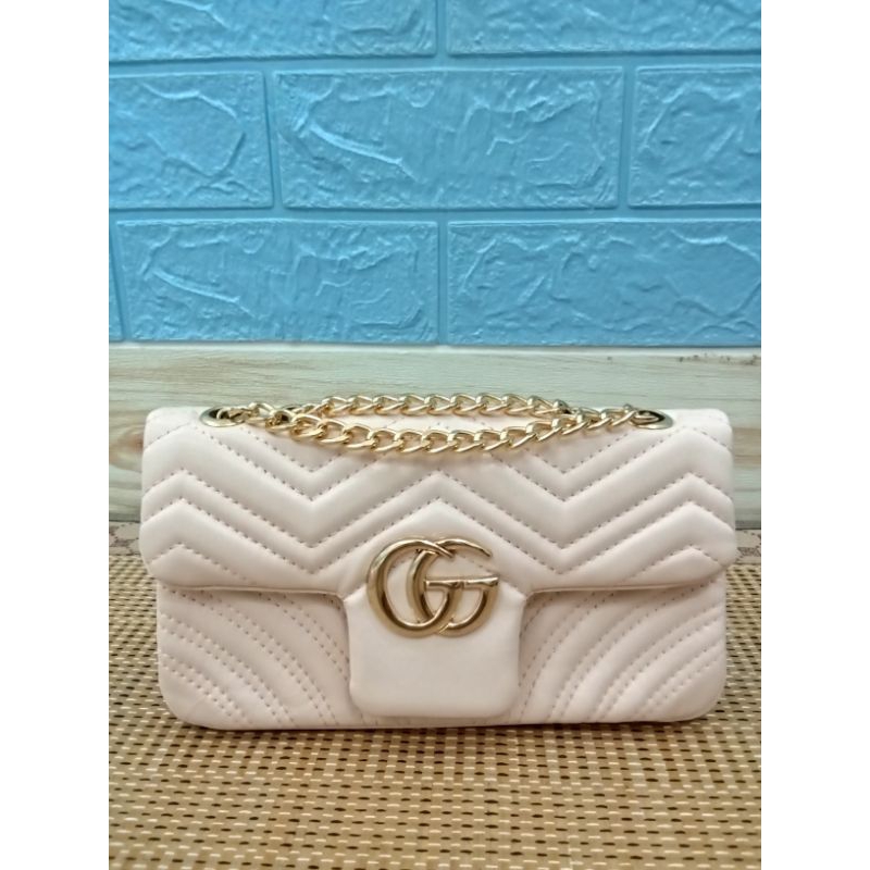 Tas Pesta Wanita Cantik