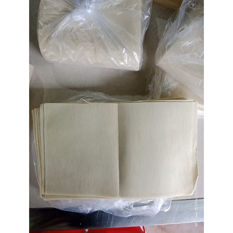 

Kulit pangsit 1kg produksi sendiri setiap hari