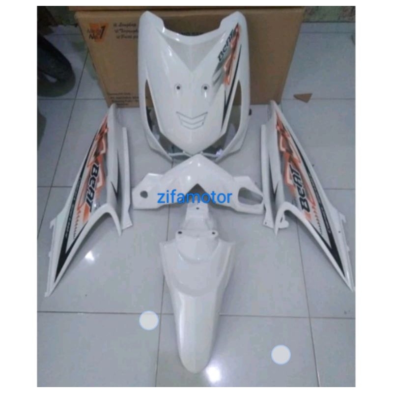 Full set body halus Honda beat karbu warna putih set full body halus Honda beat karbu warna putih