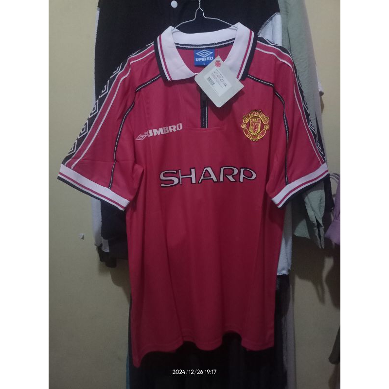 Emyu Sharp Manchester united Treble SS 1998/1999 Size M BNWT