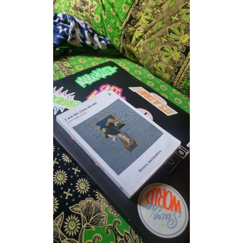 Preloved buku i am my own home