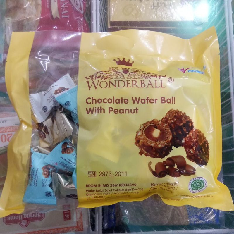 

Chocolate Wafer Ball with Peanut Wonderball isi 40 pcs