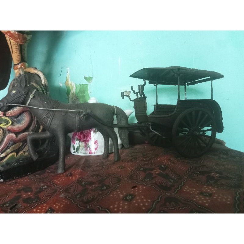 barang antik becak andong kuda