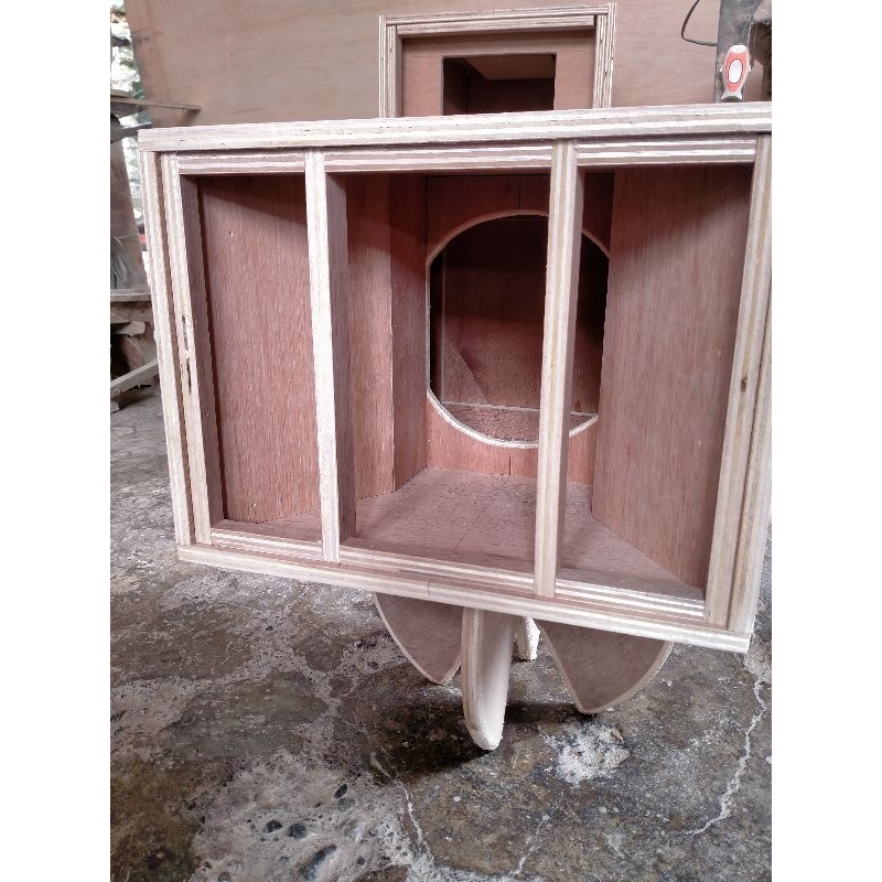 BOX MIDDLE CIDES 8INCH