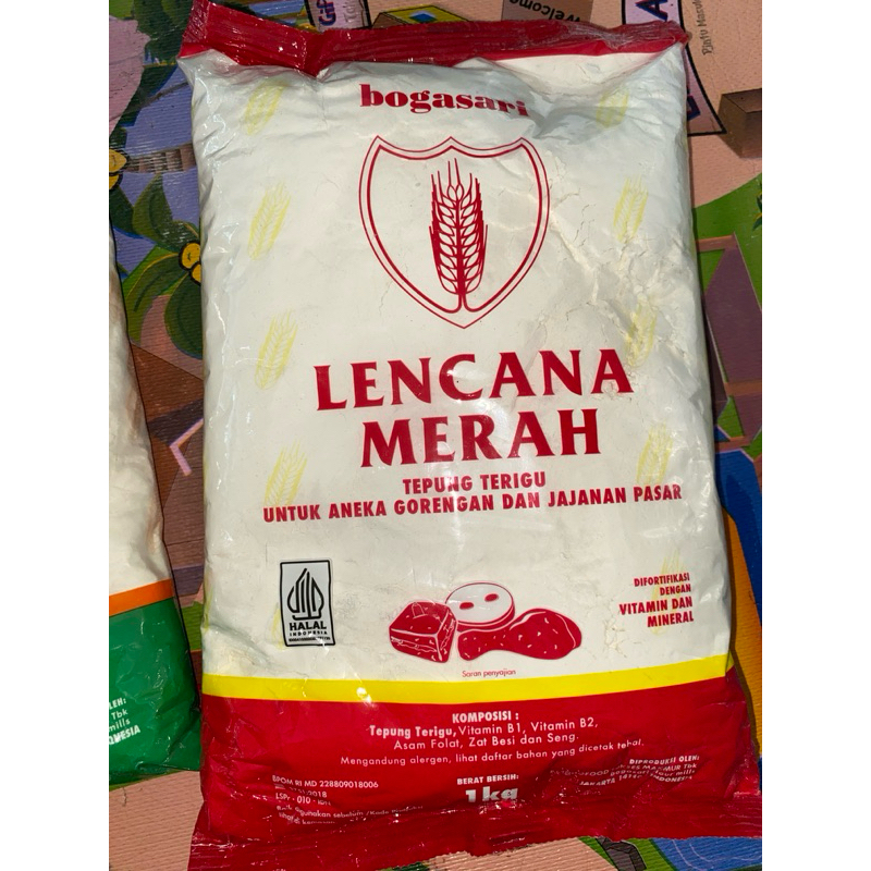 

TEPUNG TERIGU BOGASARI 1 KG LENCANA MERAH, CAKRA KEMBAR, SEGITIGA BIRU