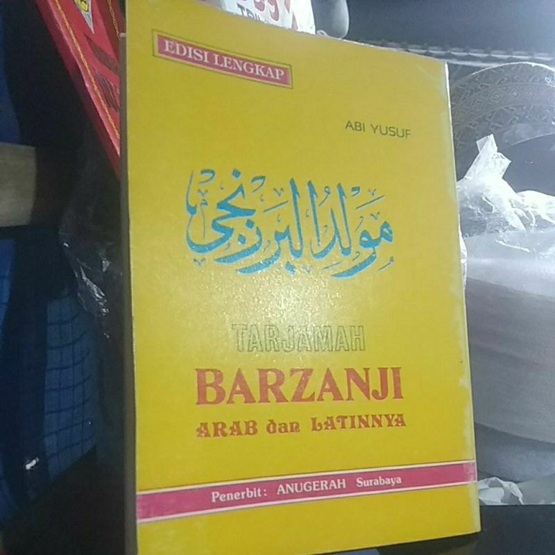 buku terjemah Barzanji Arab dan Latinnya