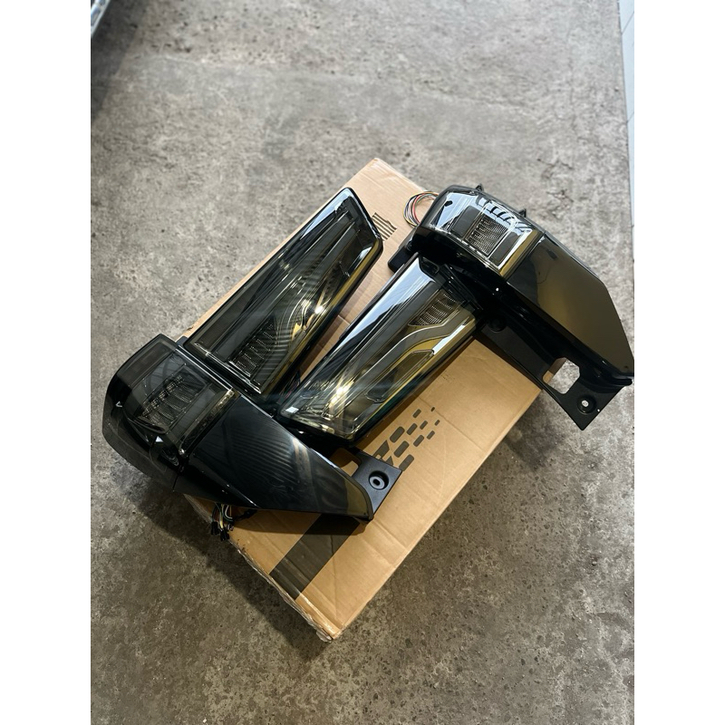 Stoplamp BMW innova reborn lampu aftermarket untuk innova reborn LED sein running,sudah plug n play,