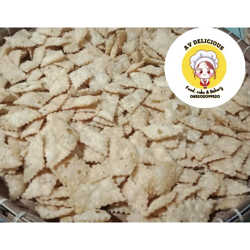 

kue bawang keripik bawang kemasan 500gram