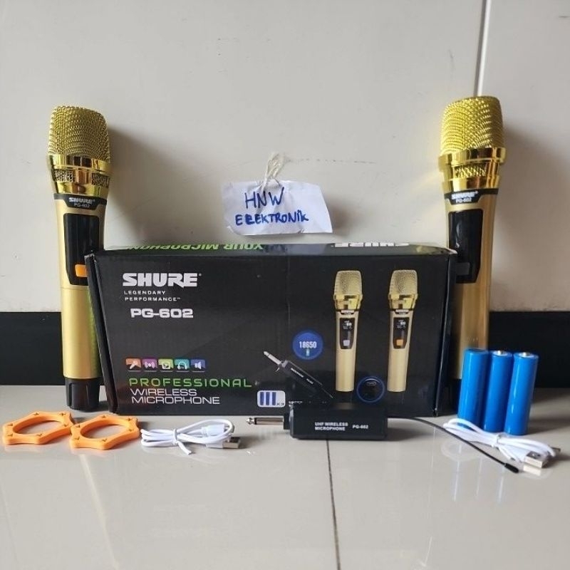 mic mix michropone shure wireless isi 2 mic pegang handheld PG 602 mic bisa di chas GOLD emas