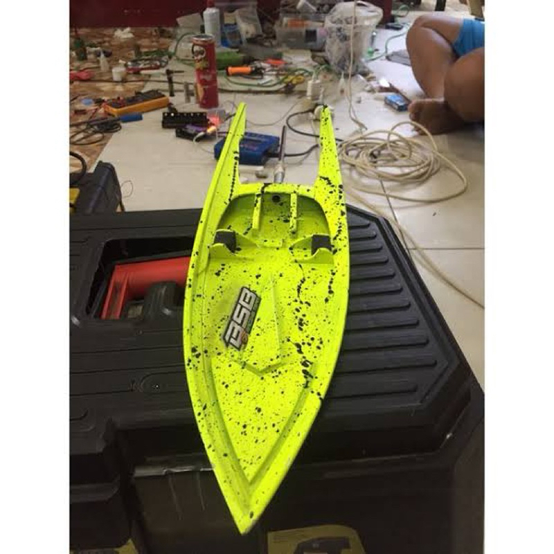 perahu mini balap ketinting
