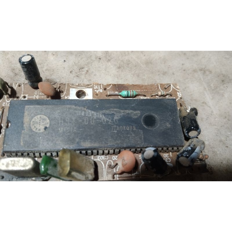 IC HBT 00 02G CABUTAN ORYGINAL IC TV POLYTRON HBT 00-02G