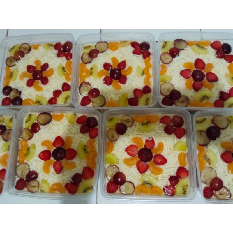 

Hampers Imlek / Salad buah Healthy-free kartu ucapan & tas merah (PO 1-2 HARI ) "khusus Gojek