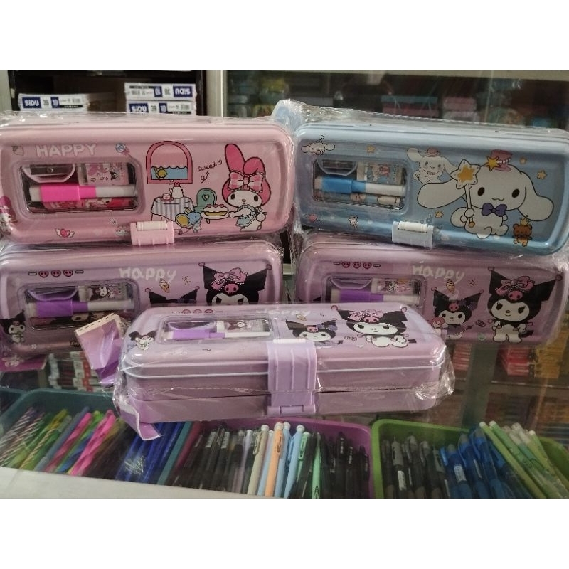 

KOTAK PENSIL KALENG WHITEBOARTD / STATIONERY SET FANCY